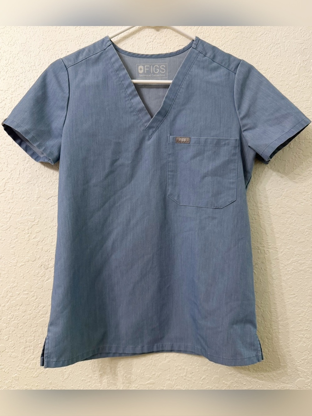 FIGS Heathered Indigo Catarina Scrub Top - XS